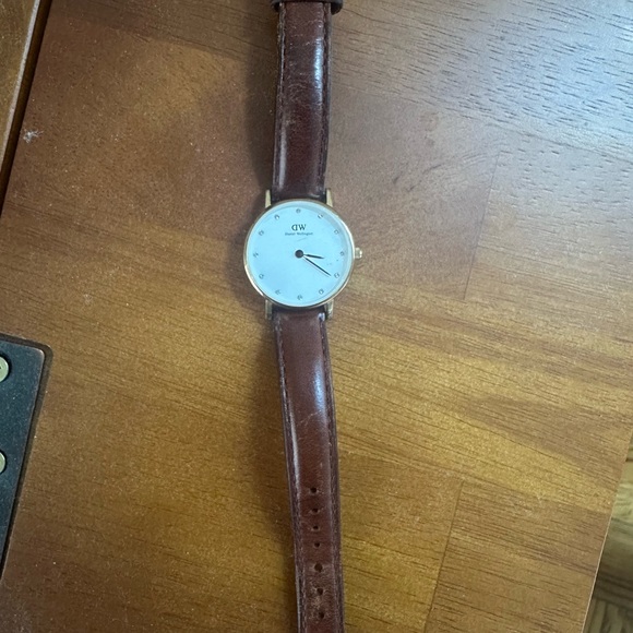 Daniel Wellington Classic Brown Leather Watch - Picture 1 of 4